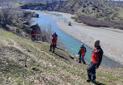 Diyarbakır'da 23 G&uuml;nd&uuml;r Umutlu Bekleyiş