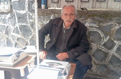Diyarbakır&rsquo;da 30 Yıllık Arzuhalciden &Ccedil;ağrı