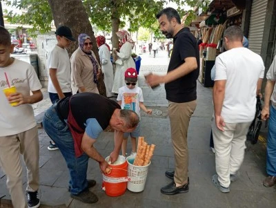 Diyarbakır&rsquo;da 35 yıldır sırtında taşıyor!