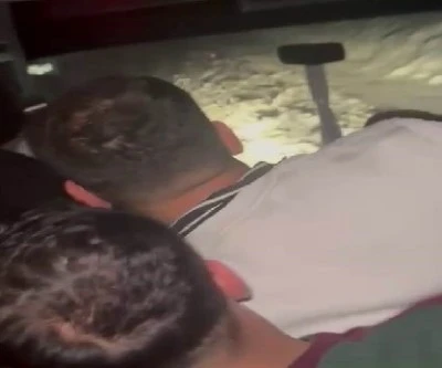 Diyarbakır'da 6 Kişinin Yaralandığı Otob&uuml;s Kazası Kamerada