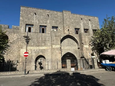 Diyarbakır'da 969 Yıllık Mervani Camisi Susuz Kaldı