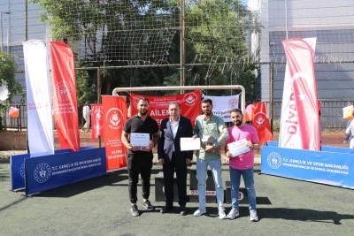 Diyarbakır’da Aile Yılı Oryantiring Etkinliği Renkli Görüntülere Sahne Oldu