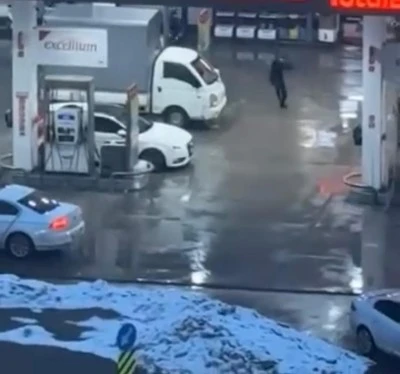 Diyarbakır&rsquo;da Akaryakıt İstasyonunda Facia Son Anda &Ouml;nlendi