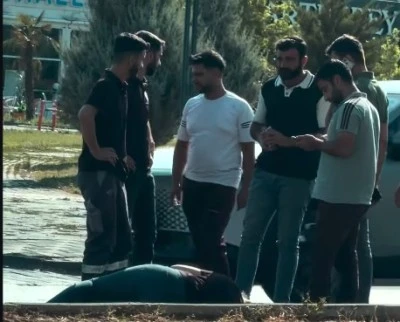 Diyarbakır'da AVM &Ccedil;ıkışında Feci Kaza