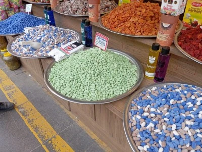 Diyarbakır&rsquo;da badem şekeri doğal meyvelerle yeniden yorumlanıyor