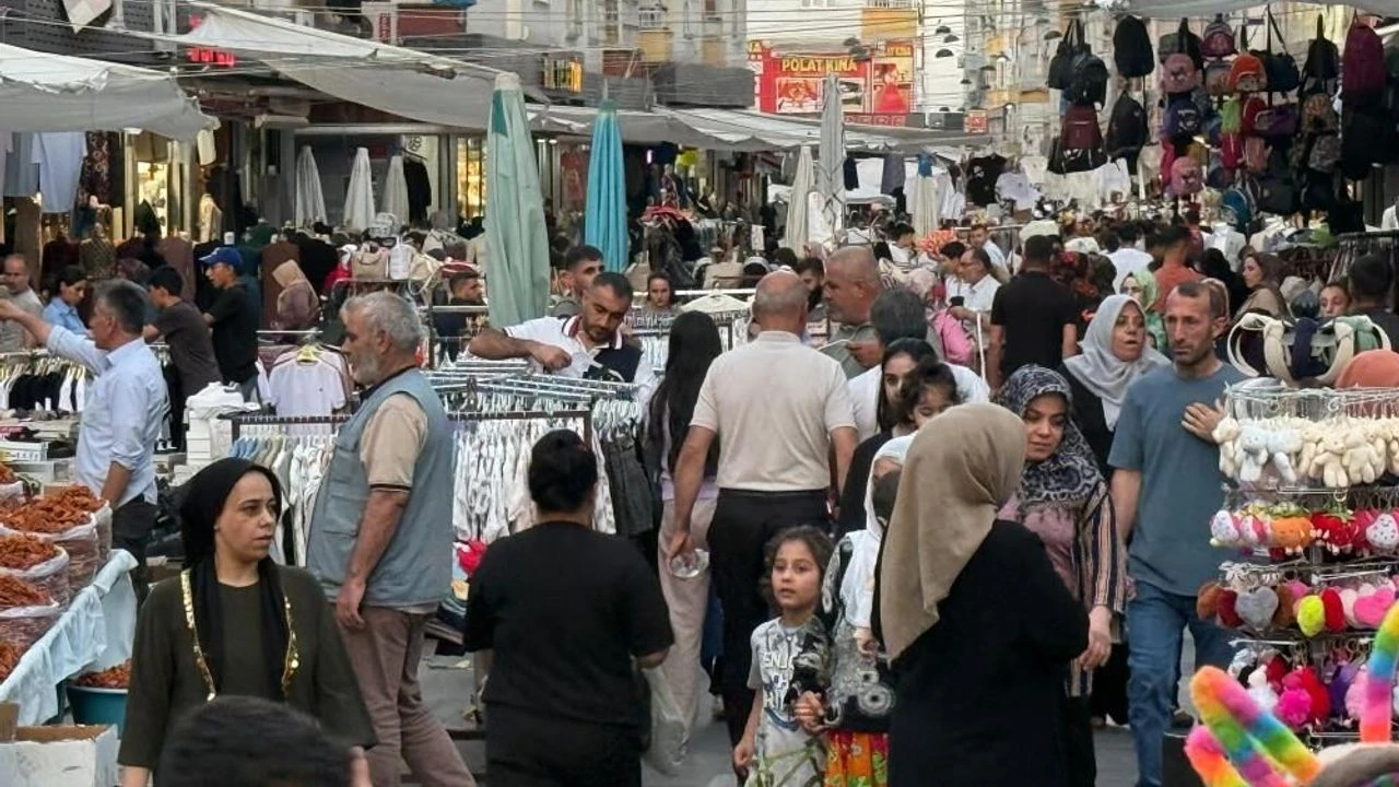 Diyarbakır'da Bayram Heyecanı En &Ccedil;ok &Ccedil;ocuklarda