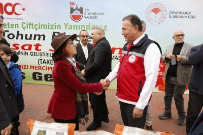 Diyarbakır’da Bin 280 Çiftçiye 615 Ton Sertifikalı Tohum Desteği