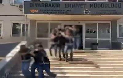Diyarbakır&rsquo;da Daltonlar operasyonu: 8 ş&uuml;pheli tutuklandı