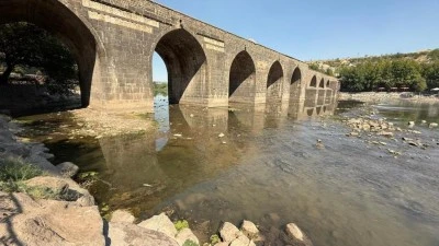 Diyarbakır’da Dicle Nehri Susuz Kaldı