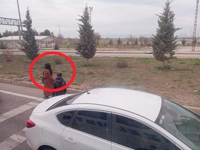 Diyarbakır&rsquo;da dilencilik şehirlerarası yollara taştı: s&uuml;r&uuml;c&uuml;ler tepkili