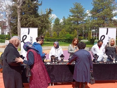 Diyarbakır&rsquo;da doğanın kalbinde taşlı takı sergisi yoğun ilgi g&ouml;rd&uuml;