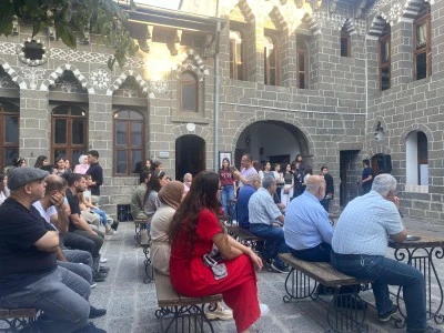 Diyarbakır’da Edebiyat Dolu Buluşma