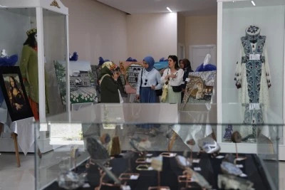 Diyarbakır'da El Emeği Şaheserler Yerli ve Yabancı Turistlerin Gözdesi Oldu