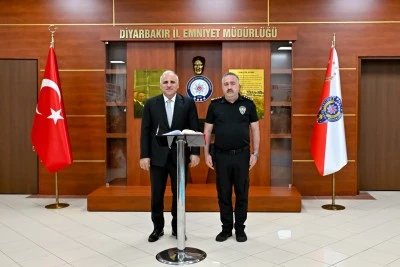 Diyarbakır&rsquo;da Emniyet M&uuml;d&uuml;r&uuml; Mutlu&rsquo;ya yoğun ziyaret trafiği
