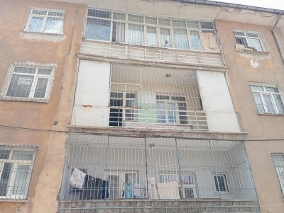 Diyarbakır&rsquo;da eski tip balkon demirleri tarihe karışıyor