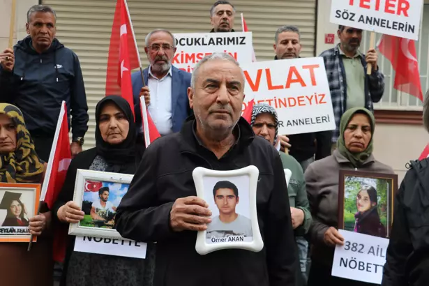 Diyarbakır'da Evlat Nöbeti 382. ailede nöbete katıldı
