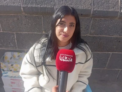 Diyarbakır’da Genç Kadın Girişimci, Kil Sanatıyla Turistlerin İlgi Odağı Oldu