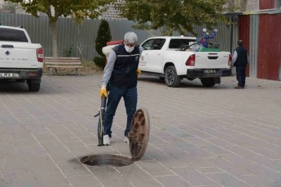 Diyarbakır&rsquo;da haşerelere karşı kışlak ila&ccedil;lamanın startı verildi