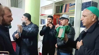 Diyarbakır'da Hırka-i Şerif ve Sakal-ı Şerif'e Yoğun İlgi