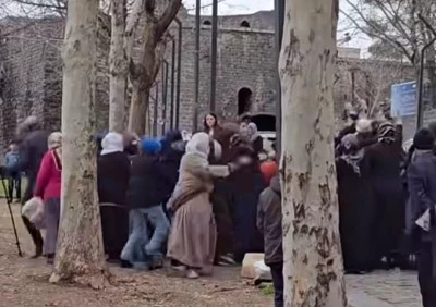 Diyarbakır&rsquo;da Hz. S&uuml;leyman yerleşkesinde para izdihamı