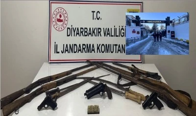 Diyarbakır&rsquo;da Jandarmadan Ka&ccedil;ak&ccedil;ılık, Tarihi Eser ve Aranan Şahıslara B&uuml;y&uuml;k Darbe
