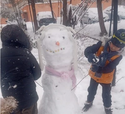 Diyarbakır&rsquo;da Kar Sevinci: &Ccedil;ocuklar Sokaklara Akın Etti