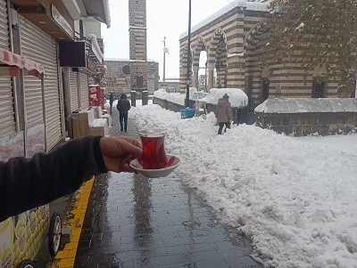 Diyarbakır&rsquo;da Kar ve Soğuk Hava &Ccedil;ay T&uuml;ketimini Artırdı