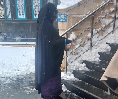 Diyarbakır&rsquo;da Kar Yağışına Rağmen Camiler &Ouml;n&uuml;nde Dilenci Yoğunluğu