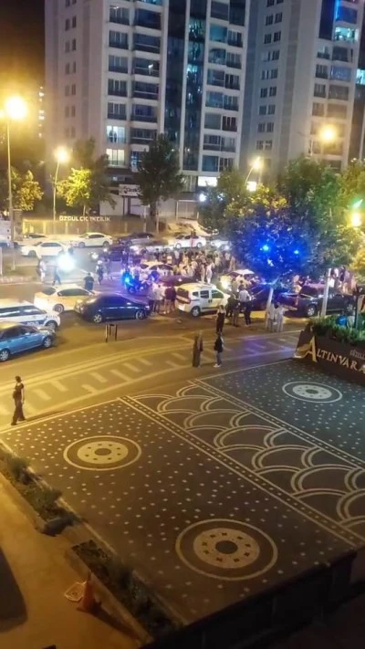 Diyarbakır&rsquo;da Karşıya Ge&ccedil;mek İsteyen Yayaya Ara&ccedil; &Ccedil;arptı