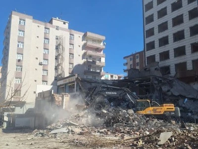 Diyarbakır&rsquo;da Kentin Simgesi Oteller Yenileniyor