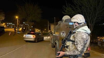 Diyarbakır&rsquo;da Kilolarca Uyuşturucu Ele Ge&ccedil;irildi