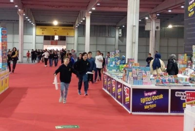 Diyarbakır’da Kitap Coşkusu Sürüyor