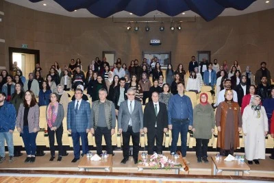 Diyarbakır’da Klasik Edebiyatın Derinlikleri Konuşuldu