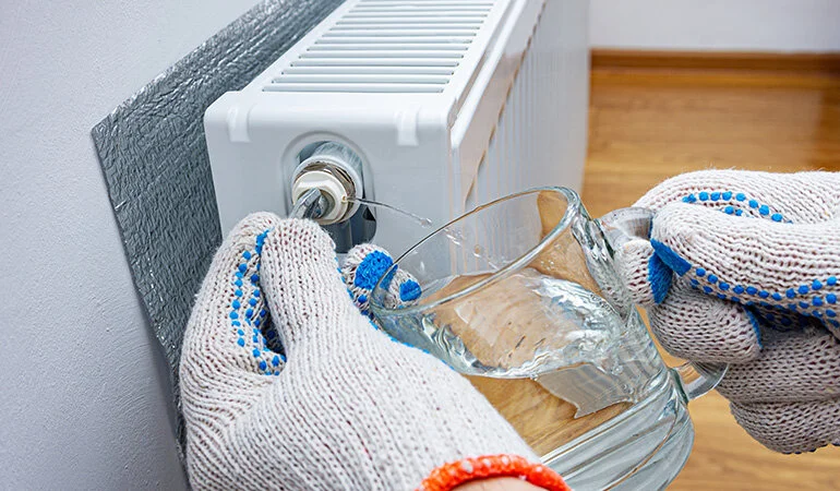 Diyarbakır&rsquo;da Kombi Kadar Petek Bakımı da Hayati &Ouml;nem Taşıyor