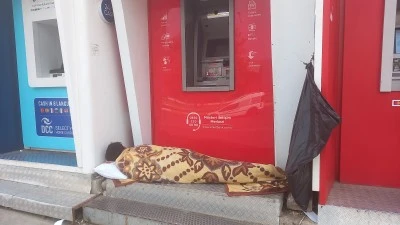 Diyarbakır'da Lüks Plaza Önünde Yürek Burkan Kare