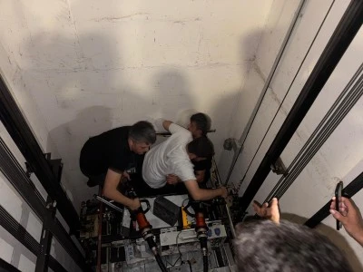 Diyarbakır’da Maç Heyecanı Asansörde Kabusa Döndü