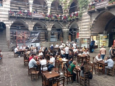 Diyarbakır&rsquo;da ma&ccedil; heyecanı sokağa taştı