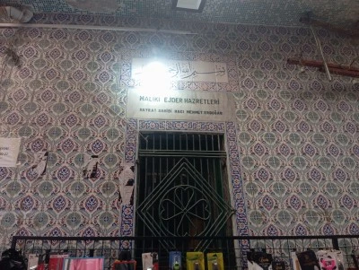 Diyarbakır'da Malik-i Ejder t&uuml;rbesi ziyaret&ccedil;i akınına uğruyor