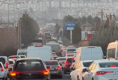 Diyarbakır’da Mesai Sonrası Toplu Taşıma Çilesi!