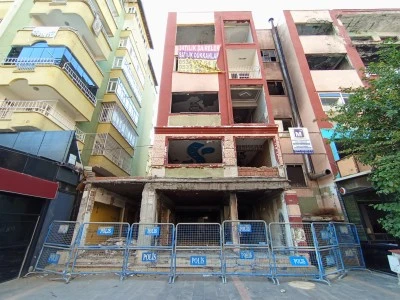 Diyarbakır&rsquo;da metruk alana bariyerli &ouml;nlem