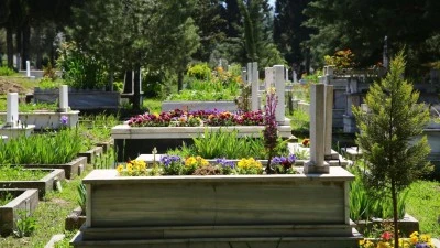 Diyarbakır’da Mezarlık Masrafları Cep Yakıyor