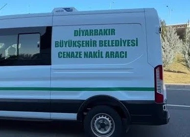 Diyarbakır&rsquo;da mezarlıkta acı olay