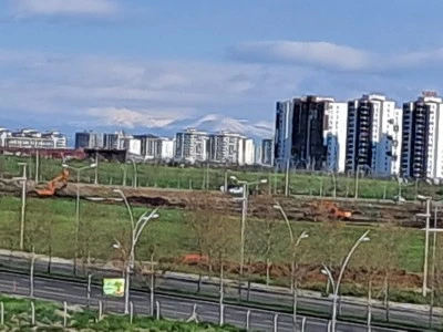 Diyarbakır&rsquo;da nisan ayında kar s&uuml;rpriz