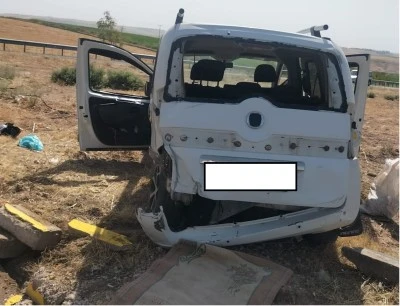 Diyarbakır'da Otomobil ile Hafif Ticari Araç Çarpıştı 5 Kişi Yaralandı