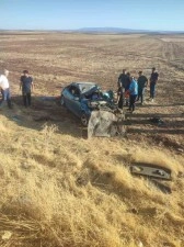 Diyarbakır’da otomobil şarampole devrildi: 1 ölü, 1 yaralı