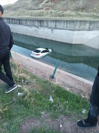Diyarbakır&rsquo;da su kanalında can pazarı