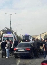 Diyarbakır’da otomobiller çarpıştı: 4 yaralı