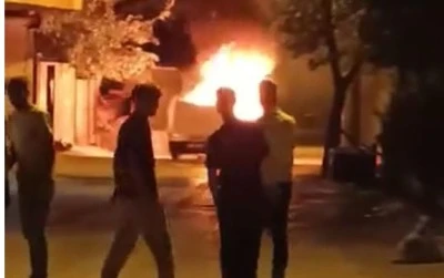 Diyarbakır’da Park Halindeki Araç Alev Topuna Döndü