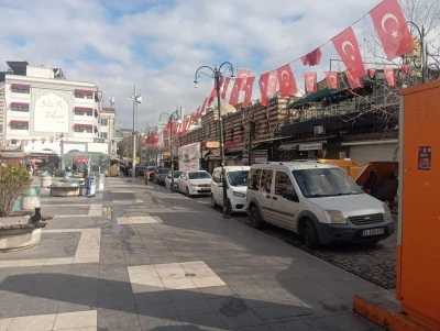 Diyarbakır&rsquo;da Ramazan ayının ilk g&uuml;n&uuml;nde sokaklar sessizliğe b&uuml;r&uuml;nd&uuml;