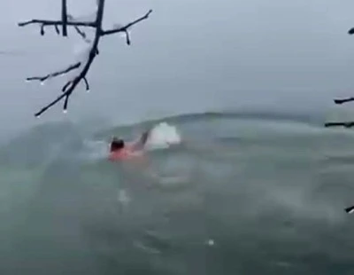 Diyarbakır&rsquo;da Rusya'yı andıran g&ouml;r&uuml;nt&uuml;: Dicle Nehrinde y&uuml;zd&uuml;